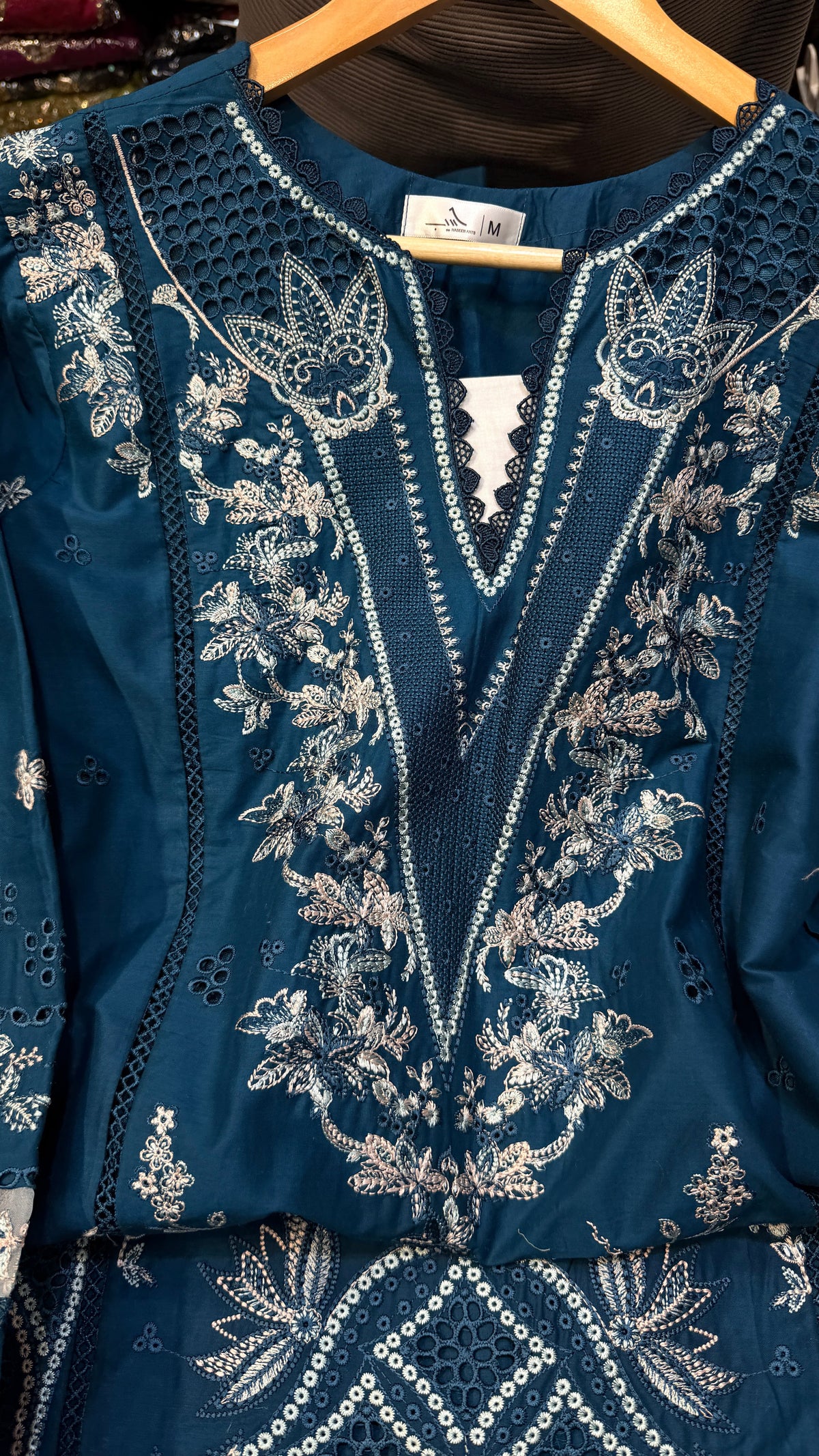 QALAMKAR LAWN 2PC RTW SB02