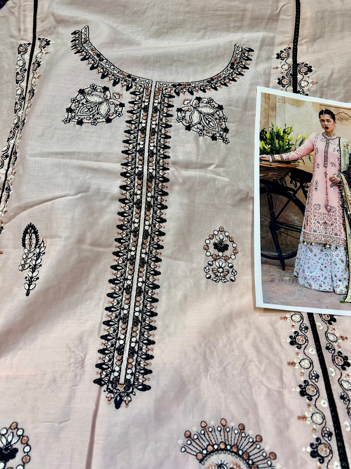 HUSSAIN REHAR LAWN SUK