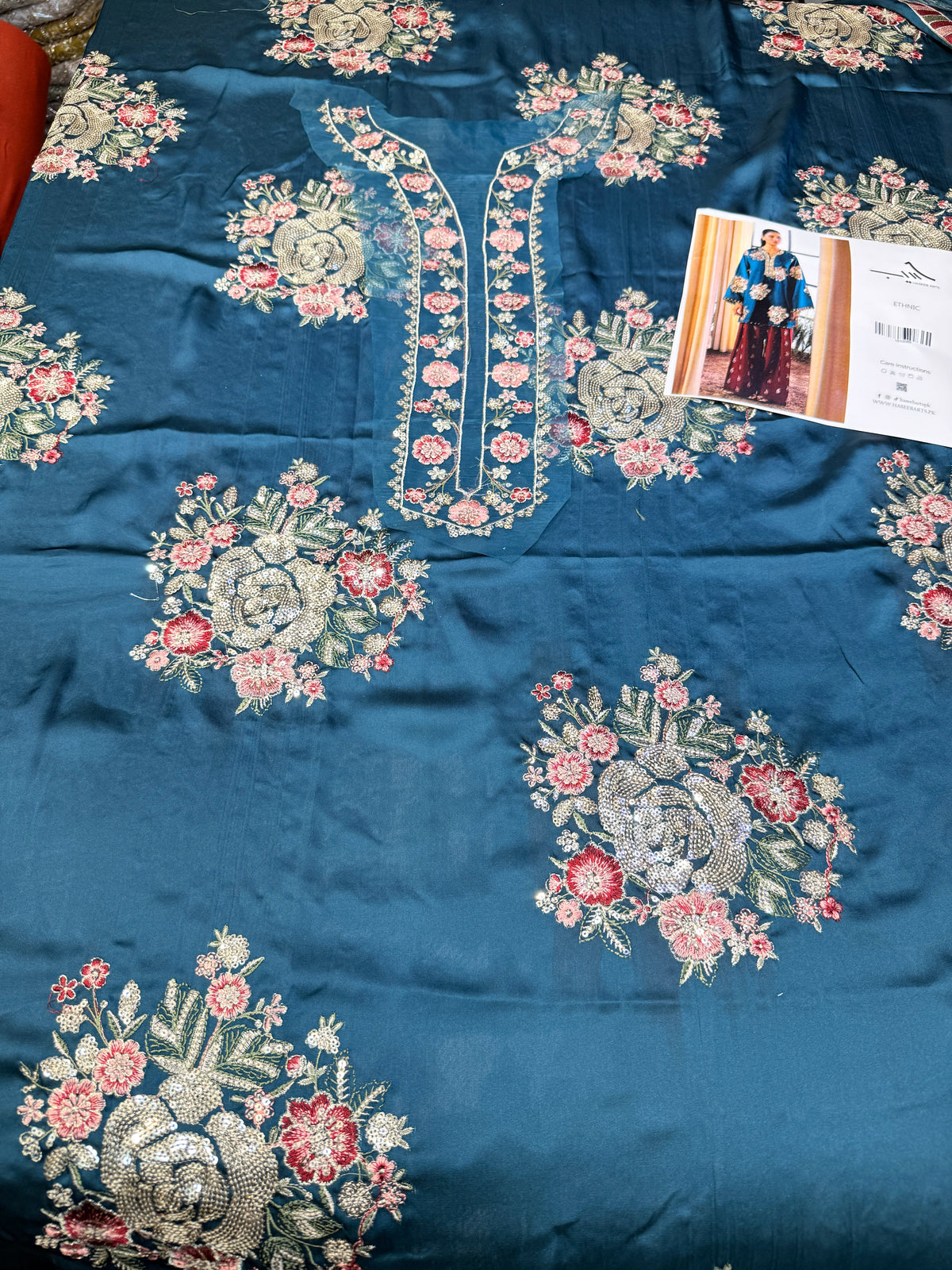ETHNC SILK EMB ZINK