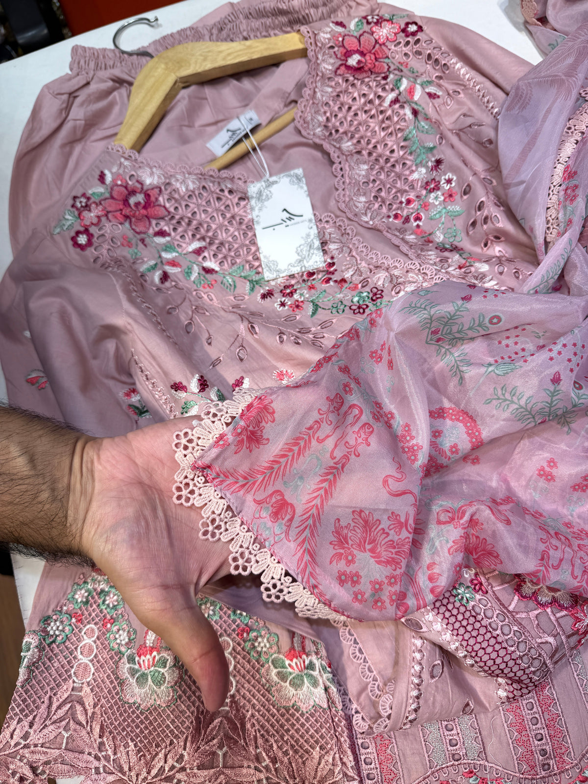 BIN ILYAS LAWN  ANAYA 162- RTW
