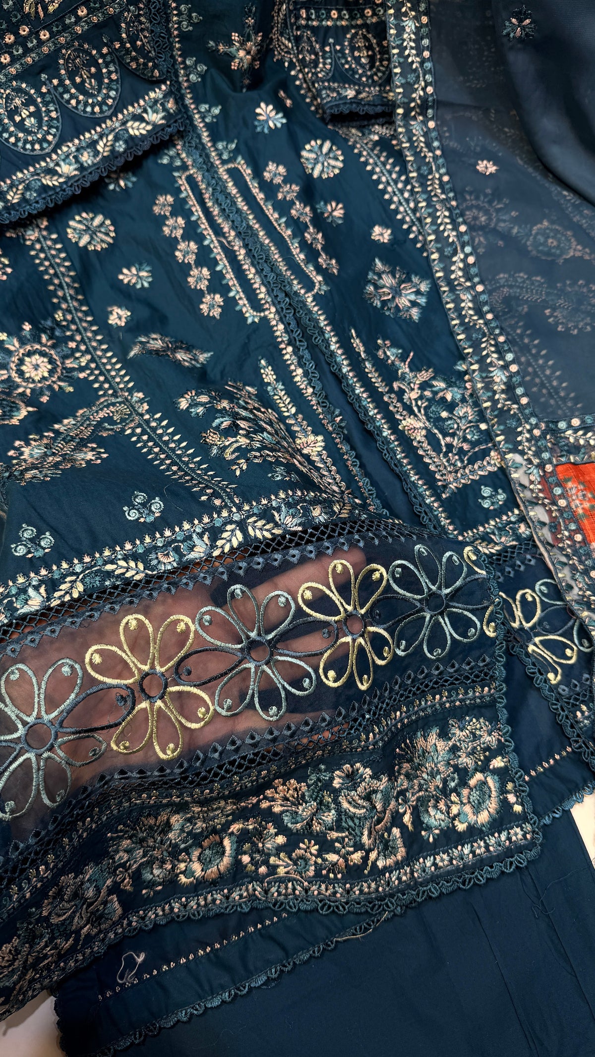 HUSSAIN REHAR LAWN NARGIS RTW