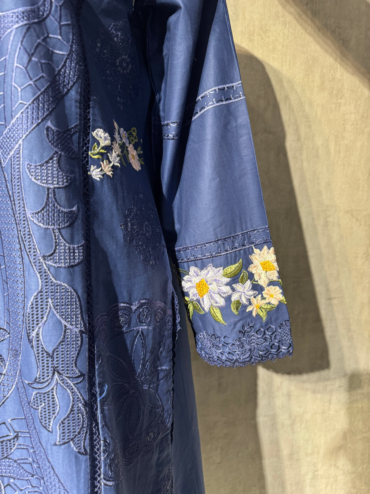 HASEEB ARTS LAWN 2PC RTW-01