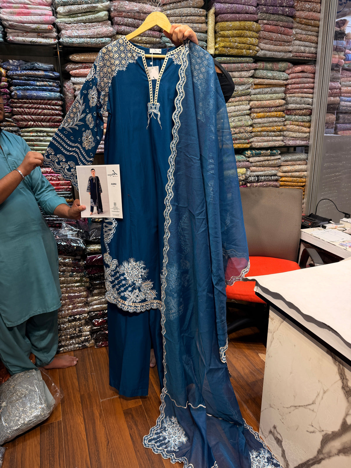 HUSSAIN REHAR JUGNU LAWN TIVA RTW