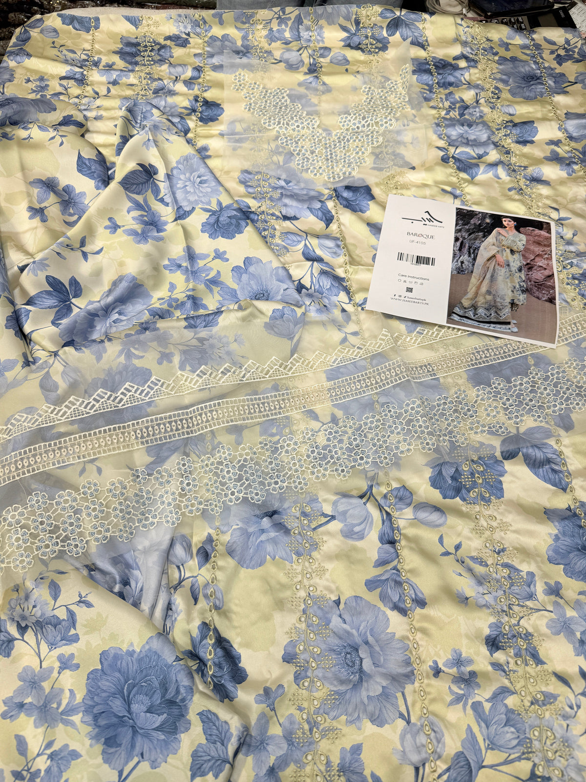 BAROQUE SILK PRINT 4105