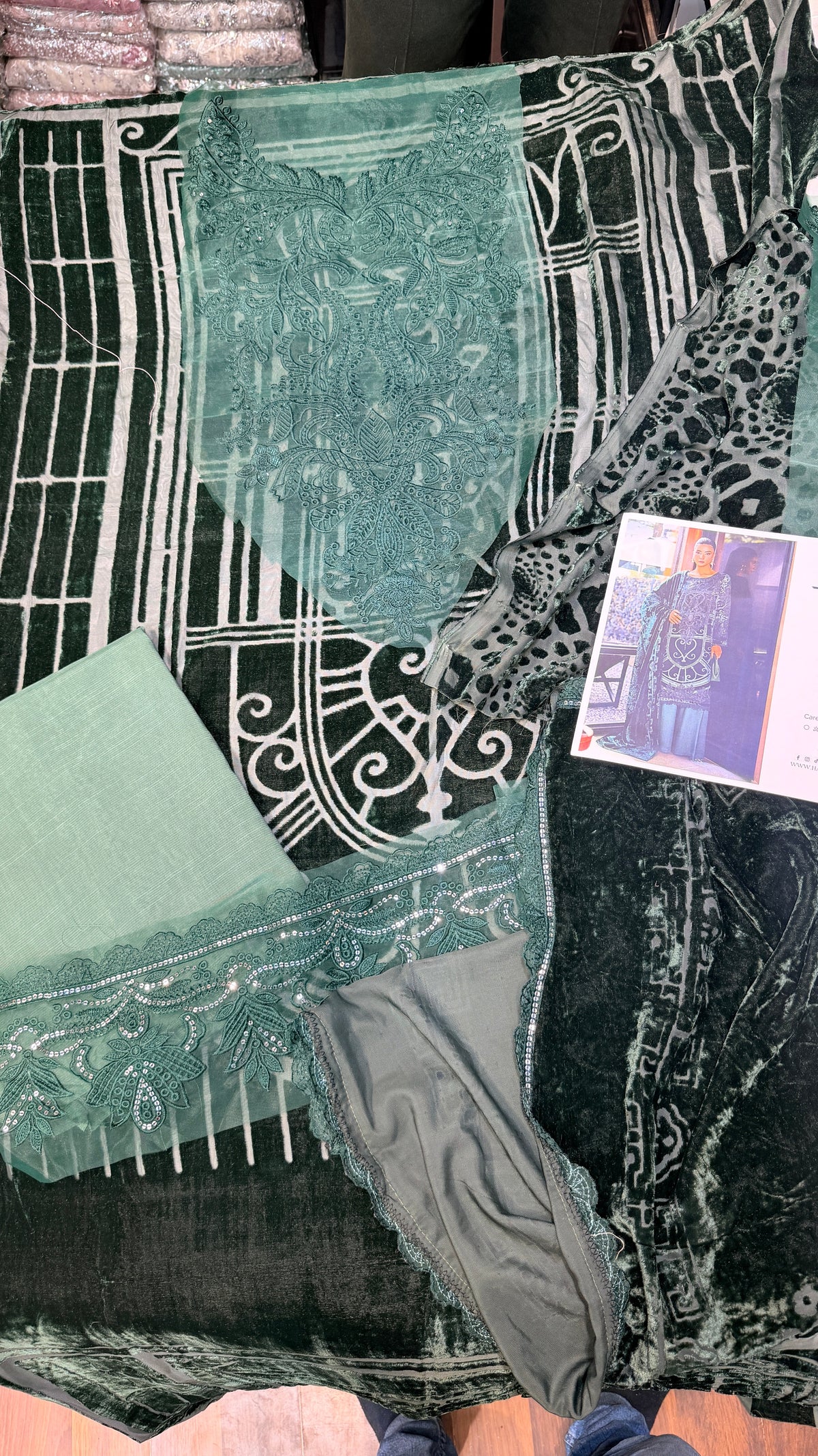 VELVET PALACHI 3PC DW-W25-19
