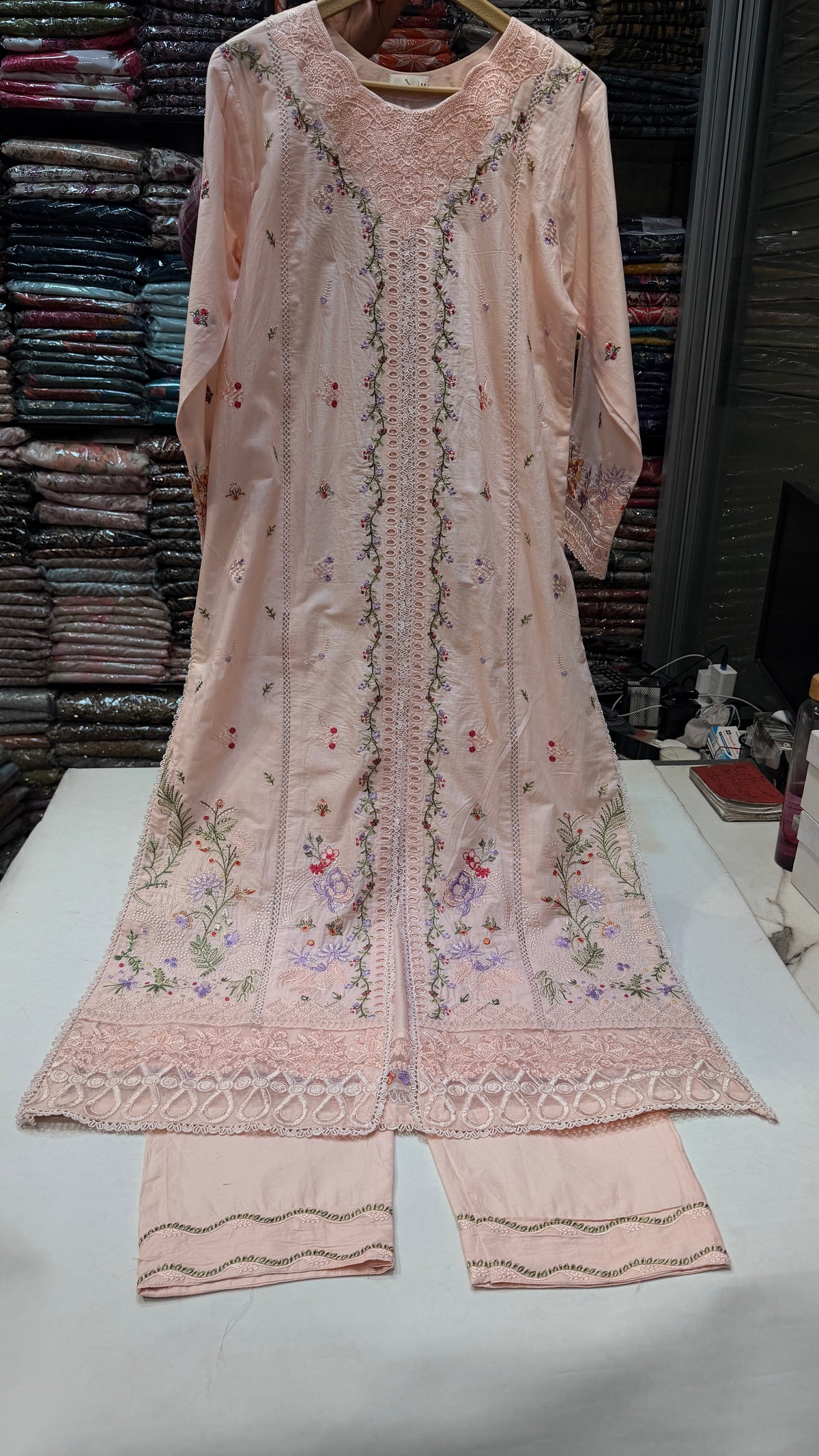 QALAMKAR LAWN RIMSHA RTW