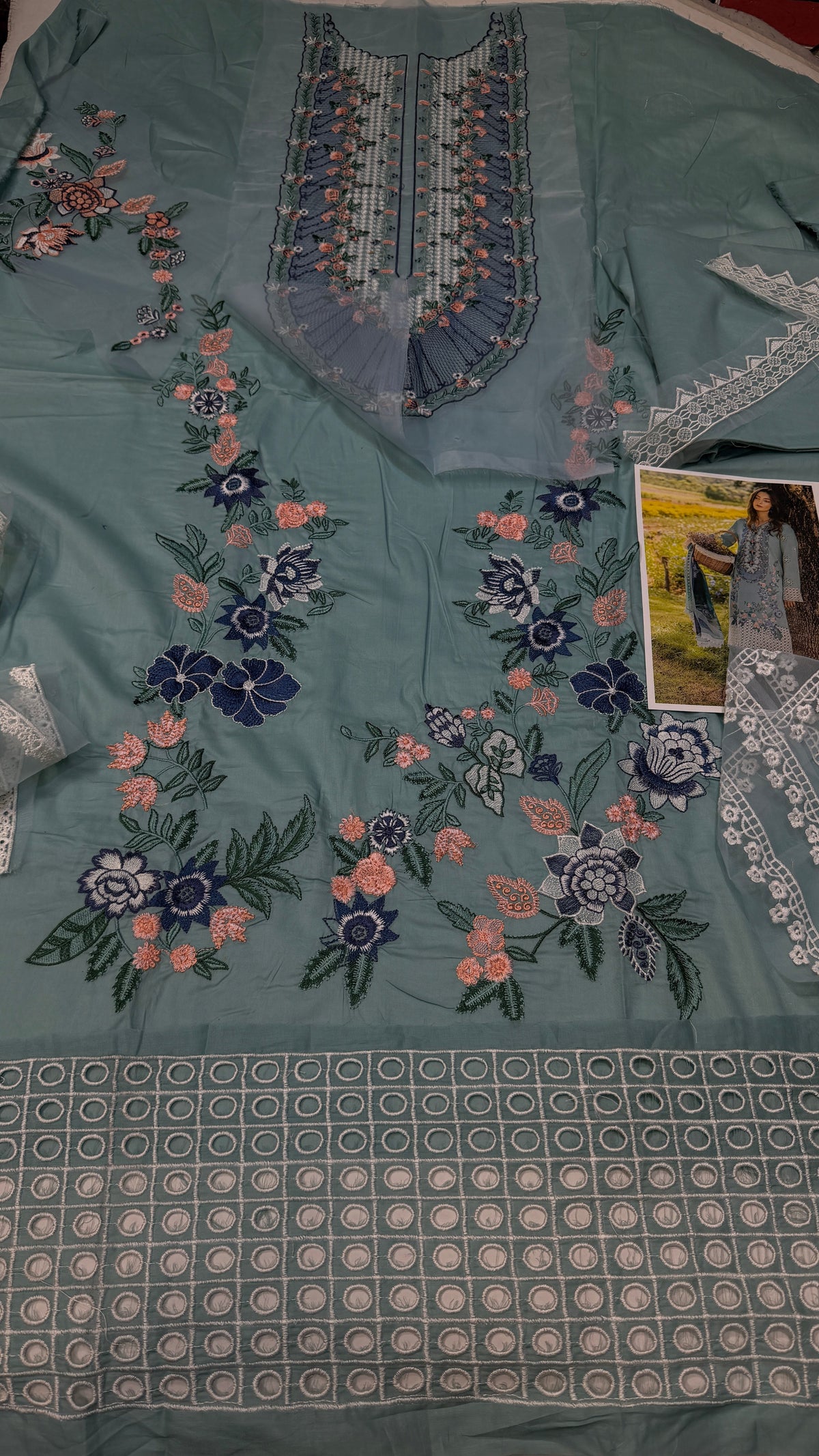 MUSHQ LAWN 2508-B FEROZI
