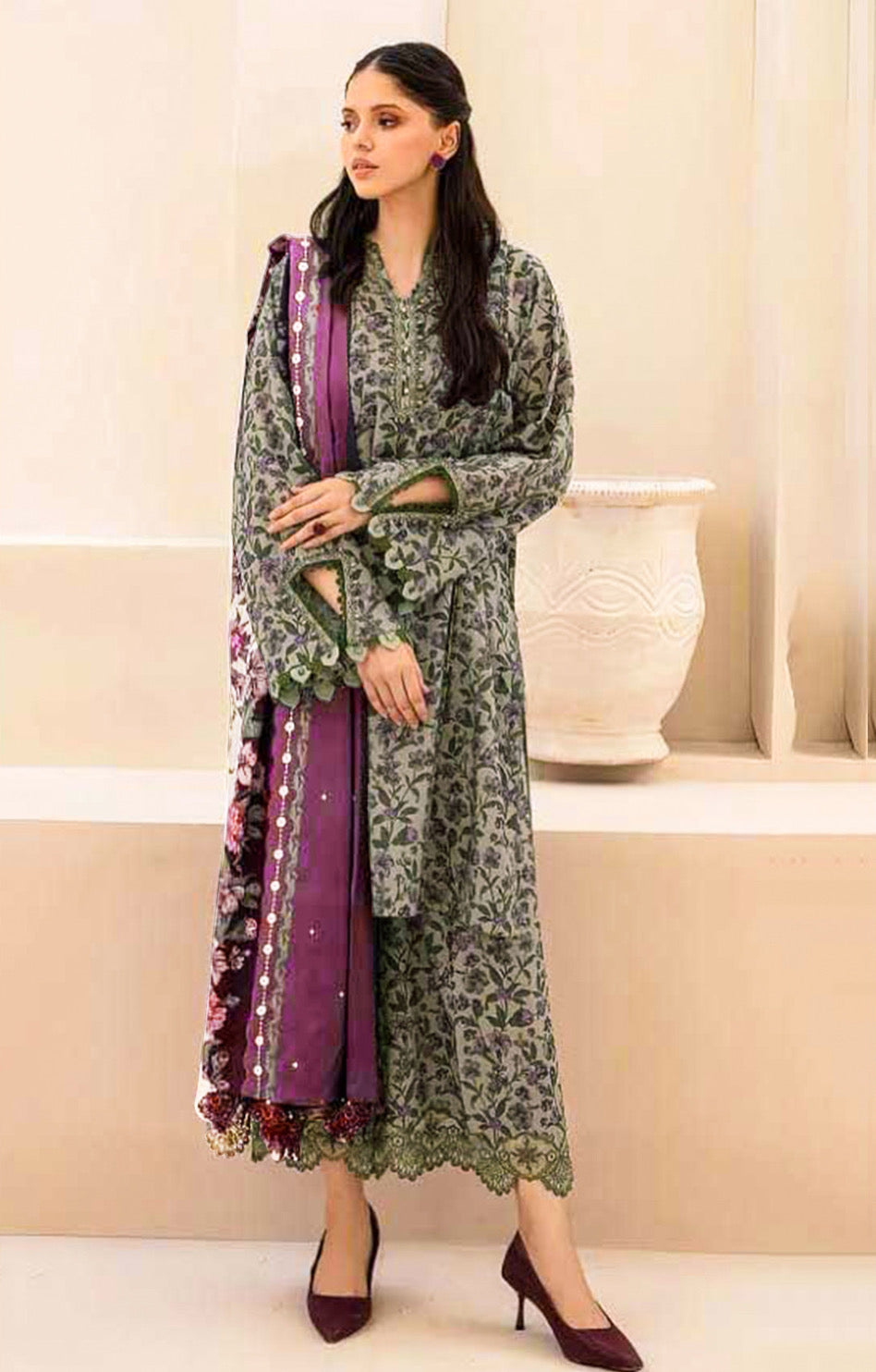BAROQUE LAWN DARK GRAY