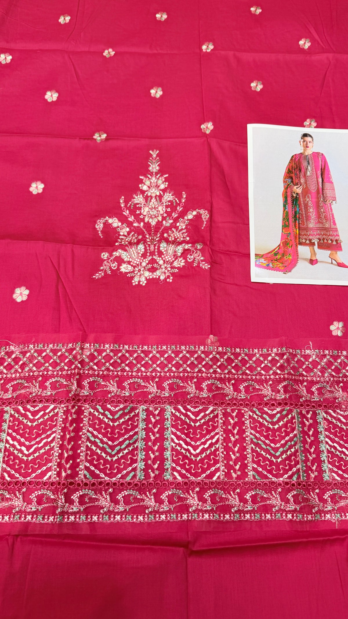 HUSSAIN REHAR LAWN SAAHA