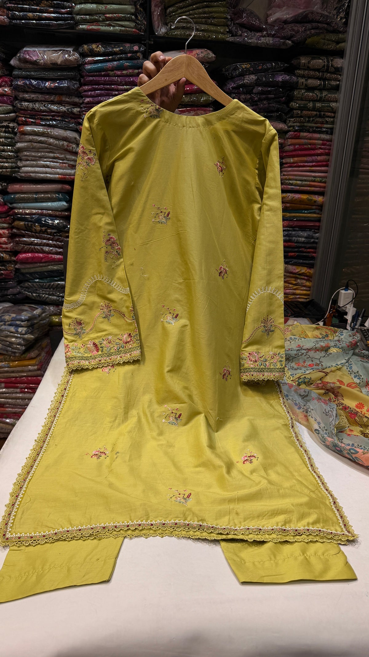 HUSSAIN REHAR LAWN MIRHA RTW