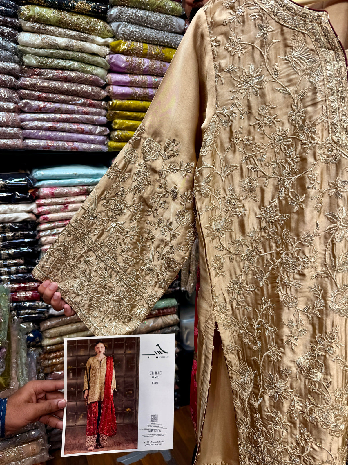 ETHNC KURTA SET SILK 3PC E-1131 (Delivery Time 10 to 15 Days)