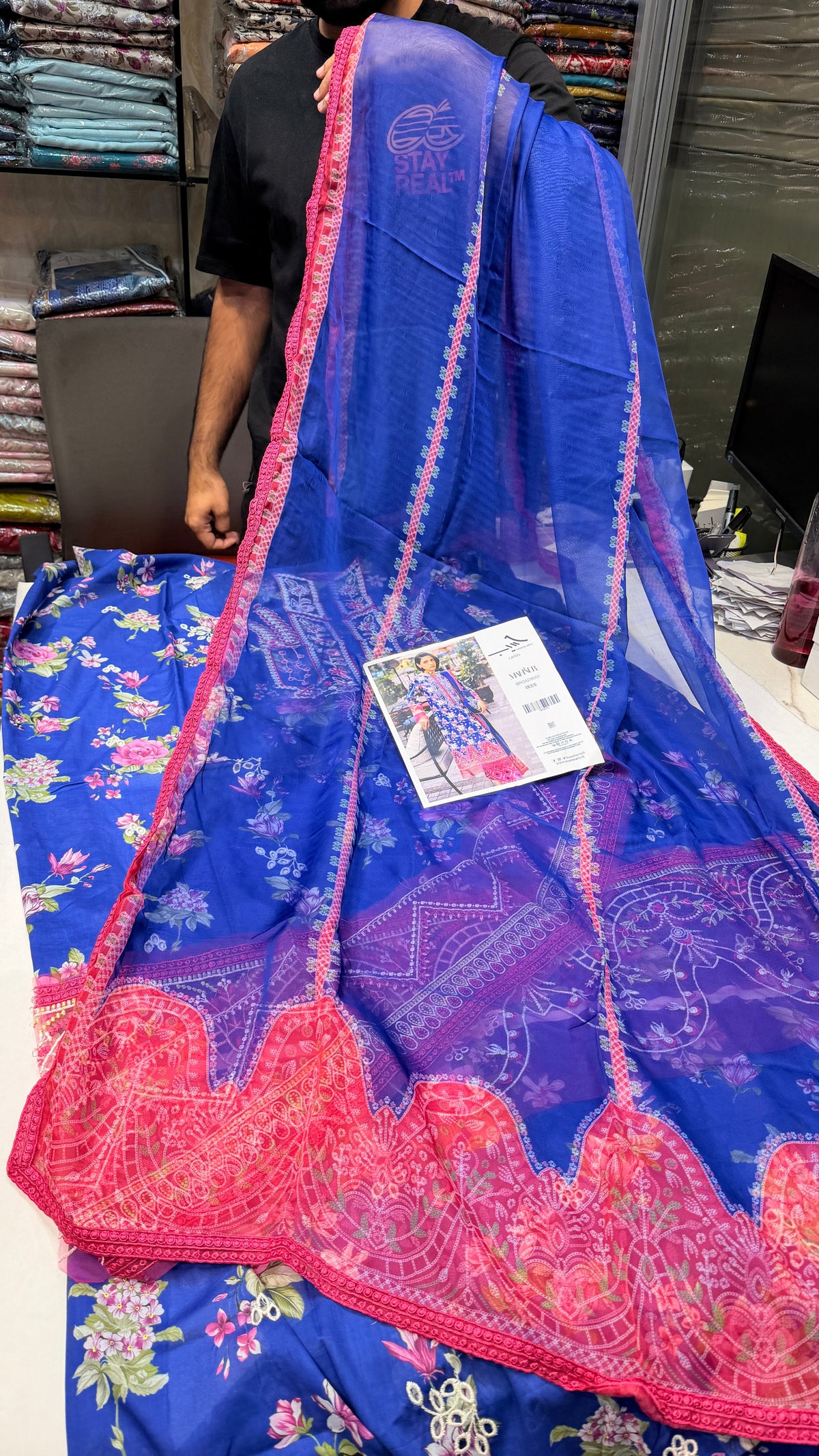 MAHNUR LAWN BLUE