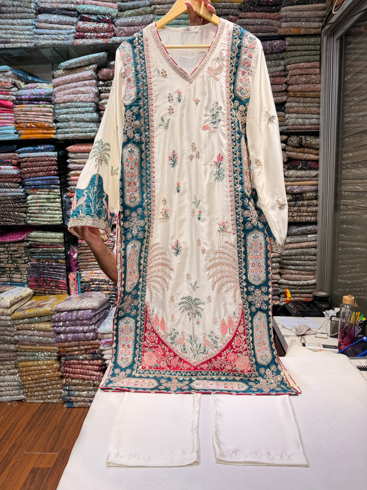ETHNC SILK KAFTAN 2PC E-1046 STICHED
