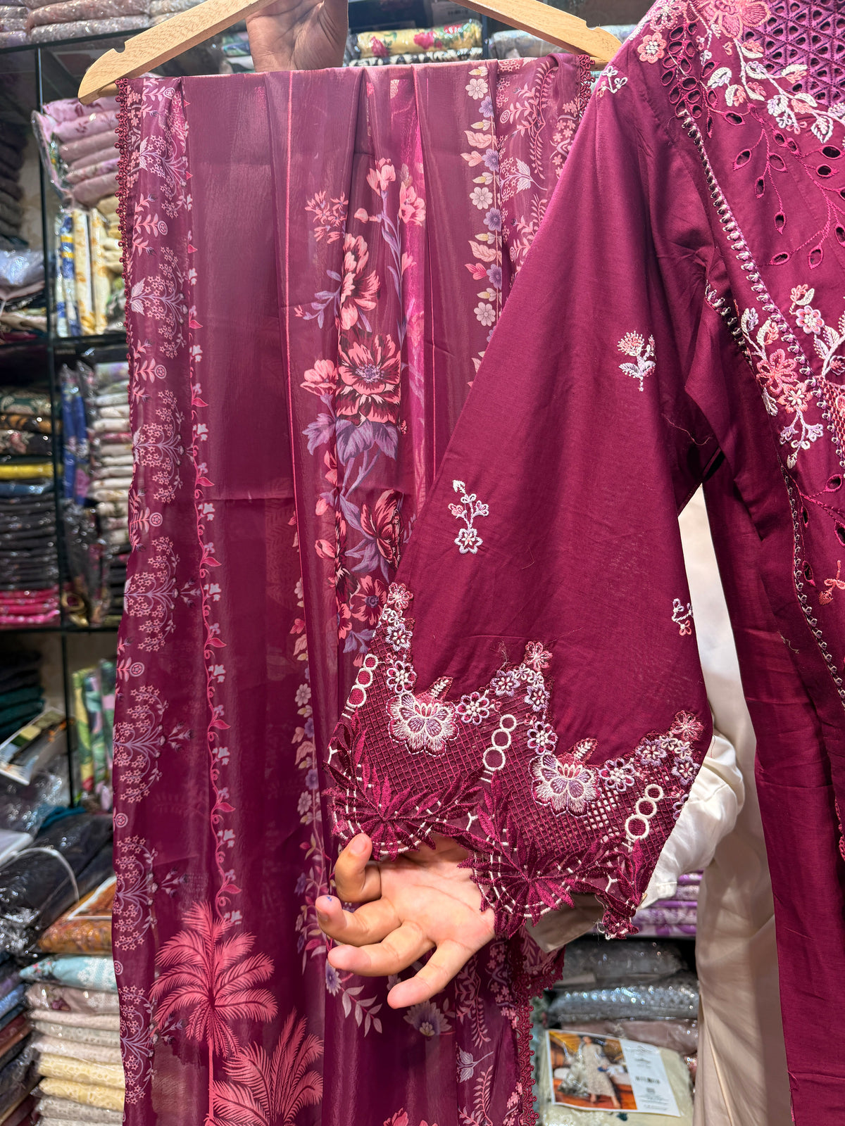 BIN ILYAS LAWN  ANAYA 162- RTW