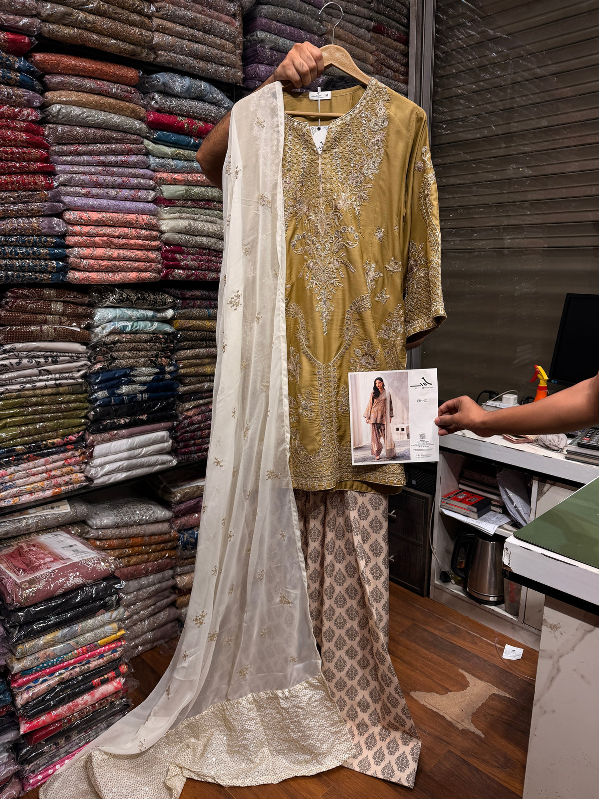 ETHNC KURTA SET VISCOSE E-1086 3PC (Delivery Time 10 to 15 days)