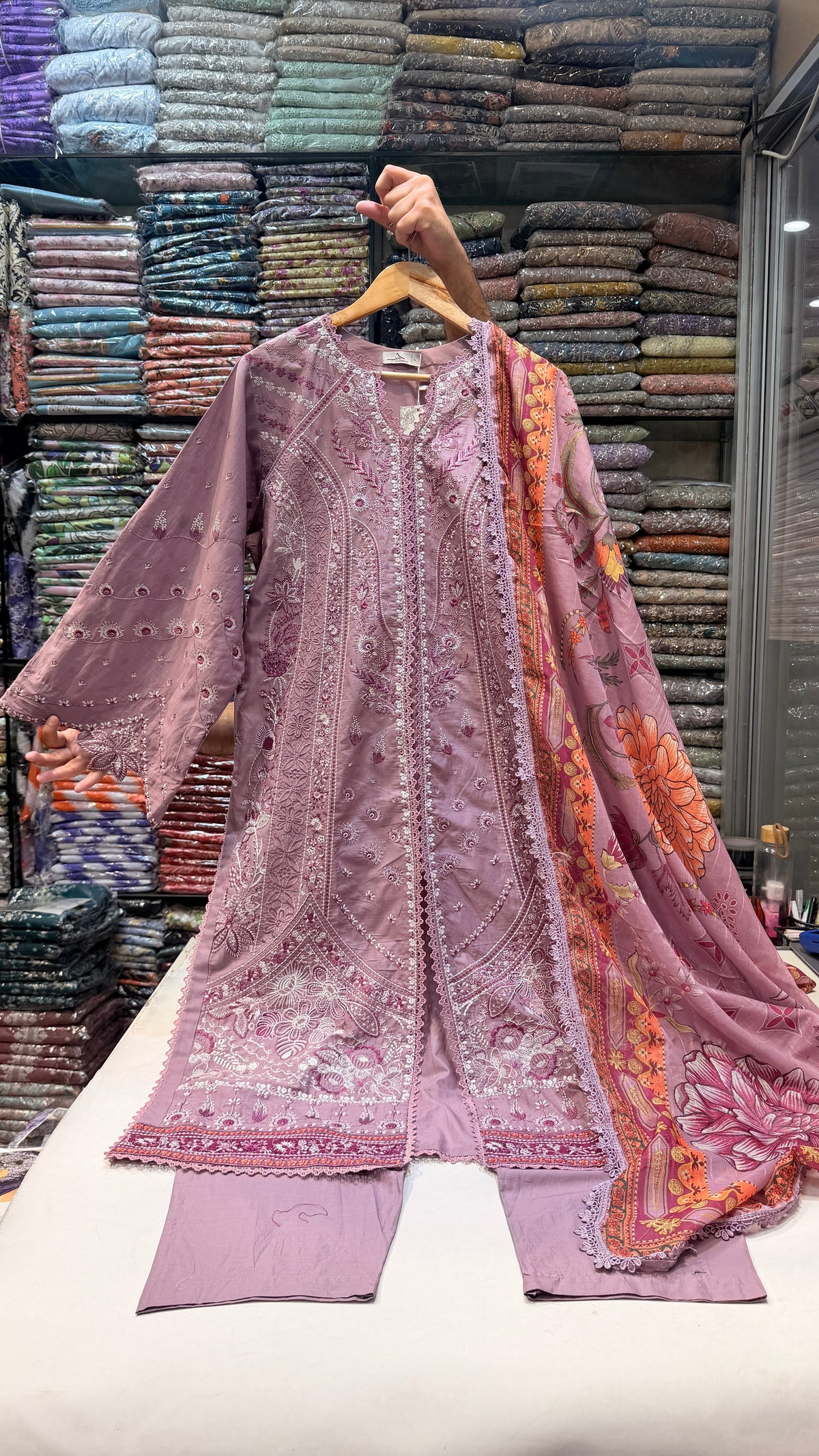 BIN ILYAS LAWN  ANAYA 162-B RTW