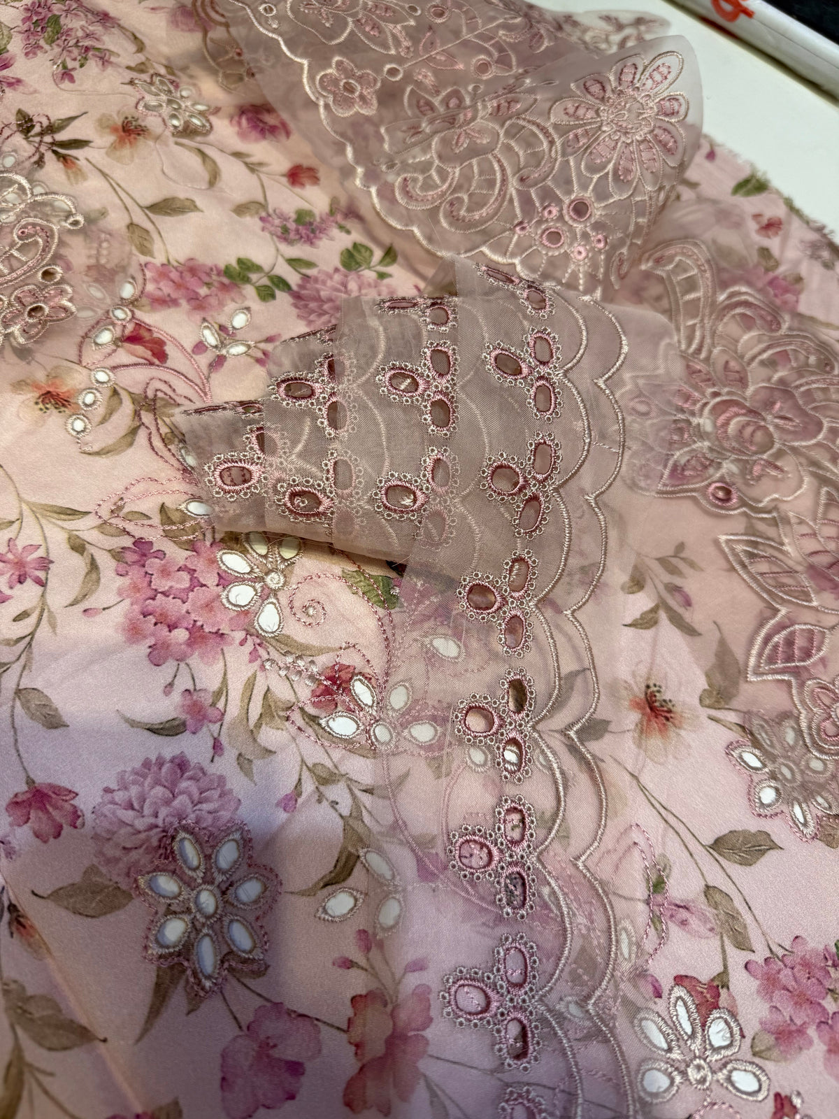 BAROQUE UF-4129 PINK LAWN