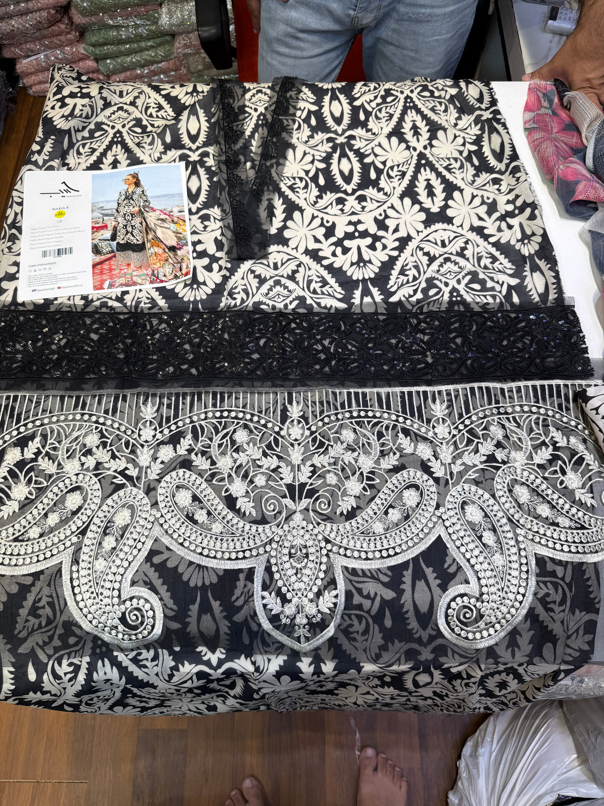 LAWN 3PC BLACK WHITE
