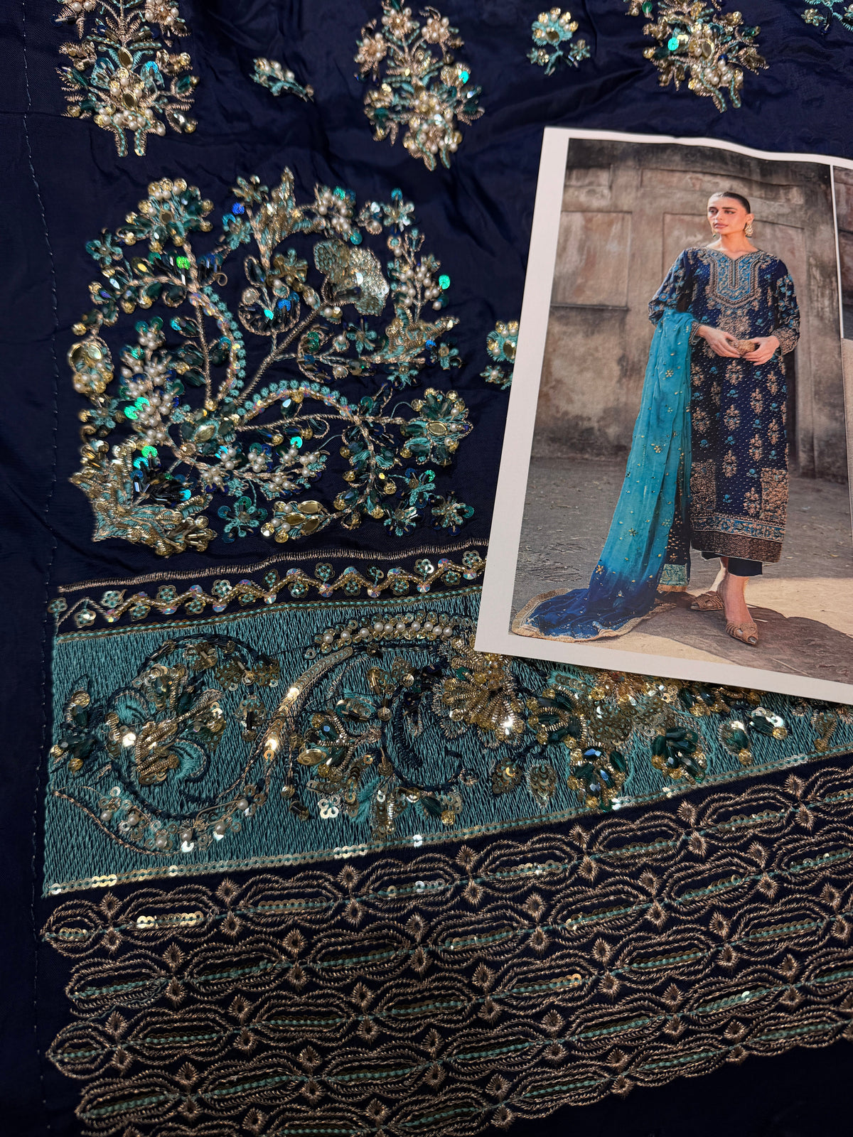 VINTAGE TESSEL SILK ZOHRA