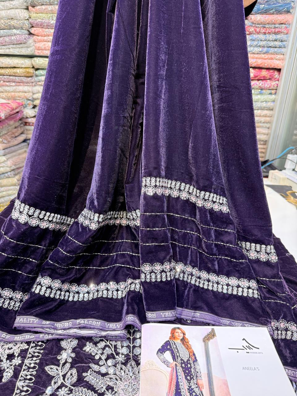 ANEELAS VELVET PLUM LUXE