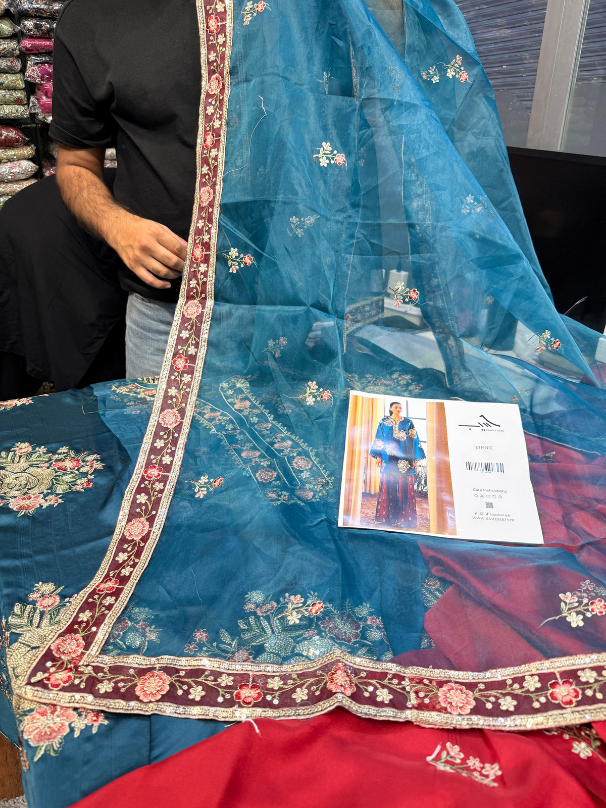 ETHNC SILK EMB ZINK