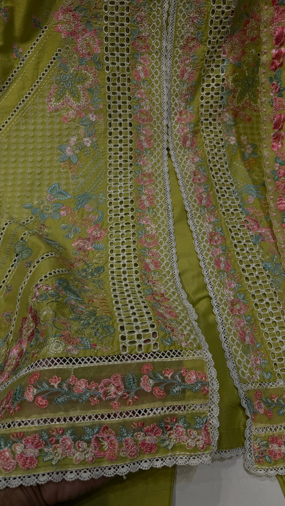 BIN ILYAS BI42 LAWN RTW
