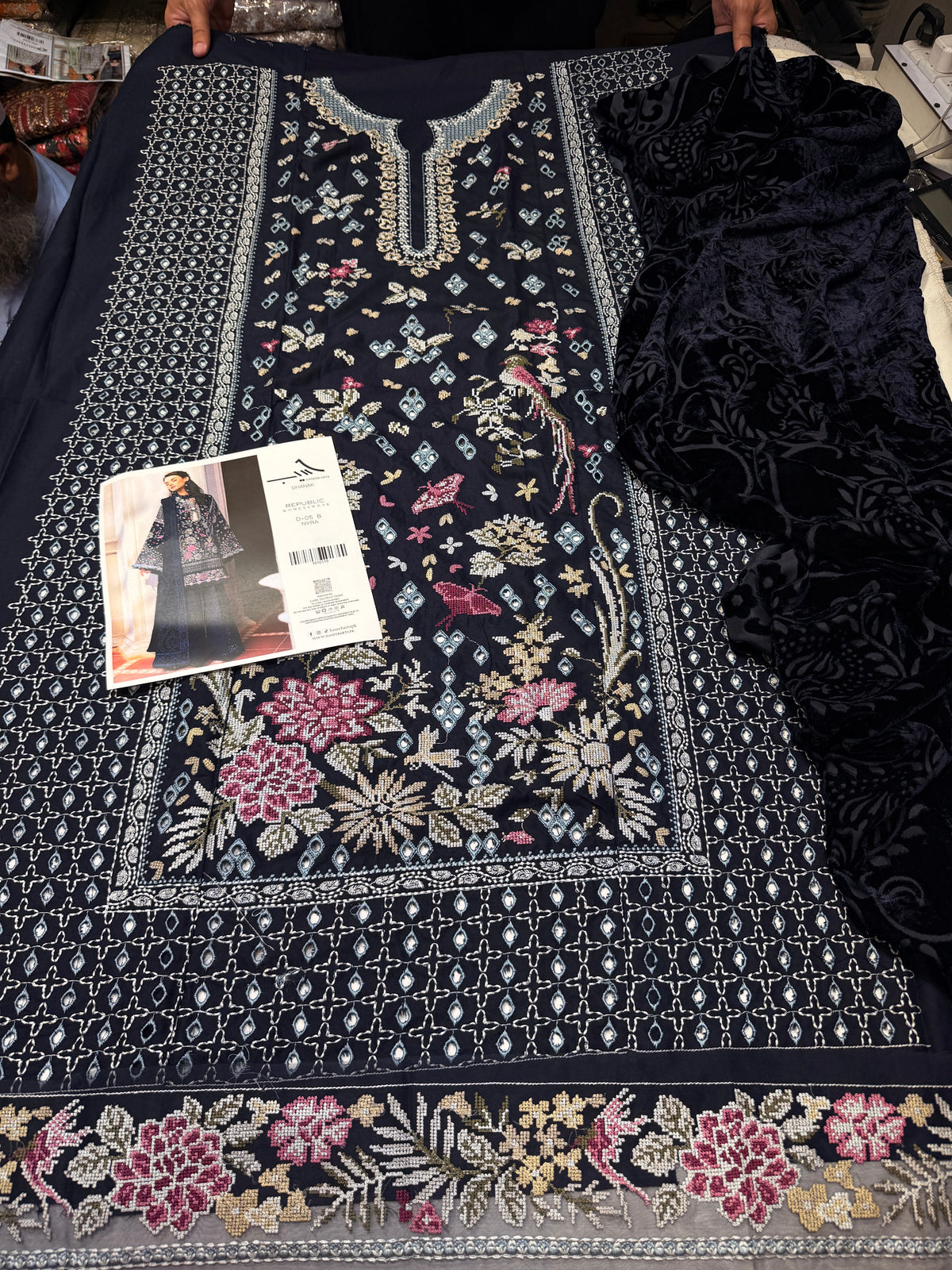 REPUBLIC NYRA D-05 DHANAK PALACHI SHAWL