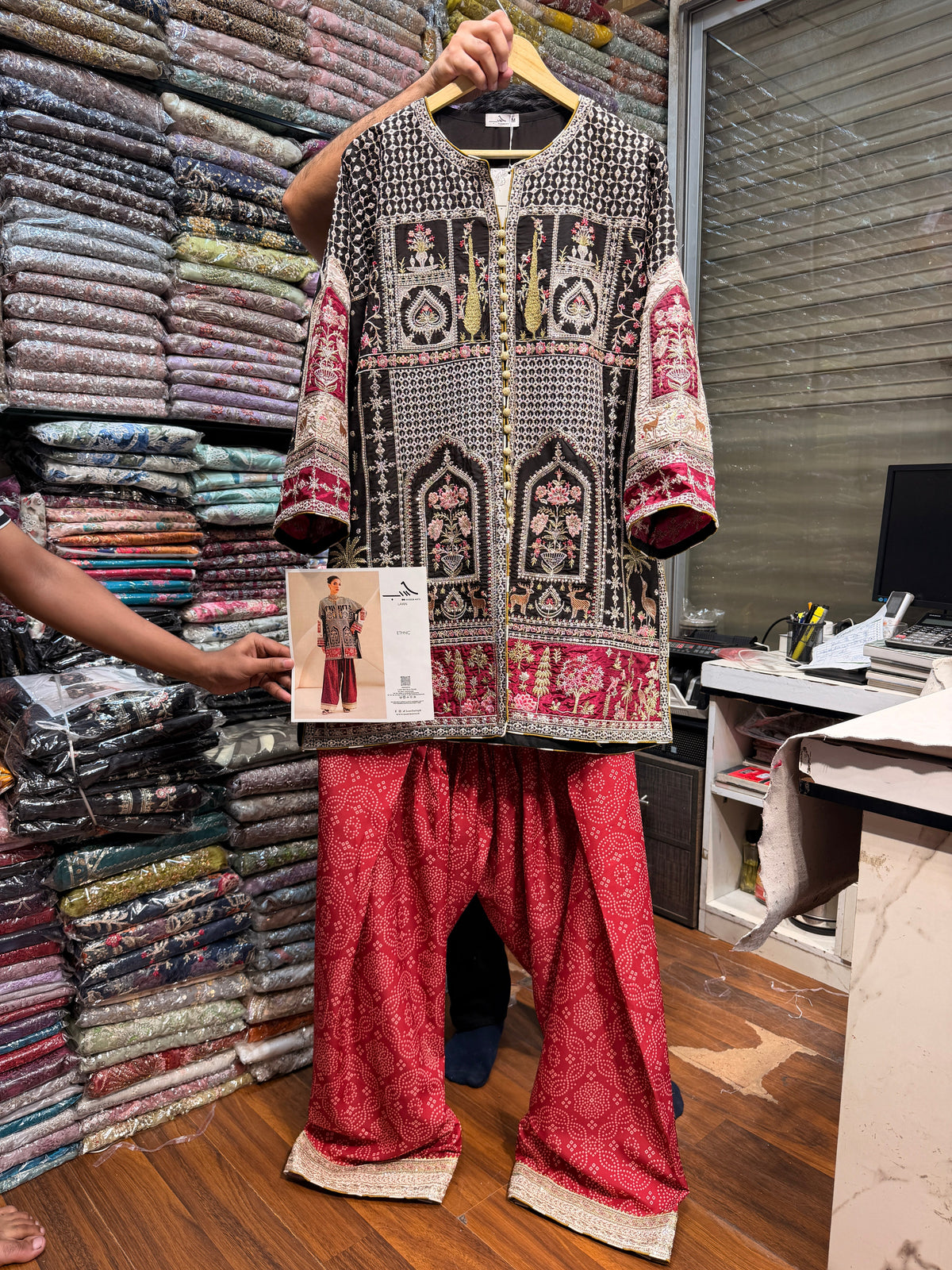 ETHNC KURTA SET VISCOSE E-1080 2PC (Delivery Time 10 to 15 Days)