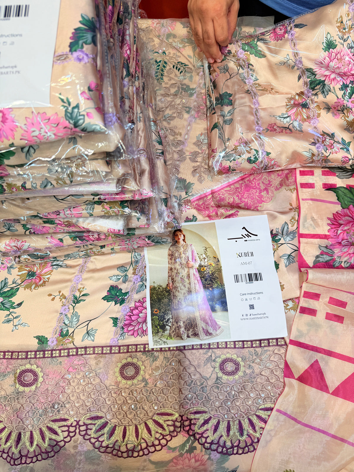 NUREH SILK AMAYA