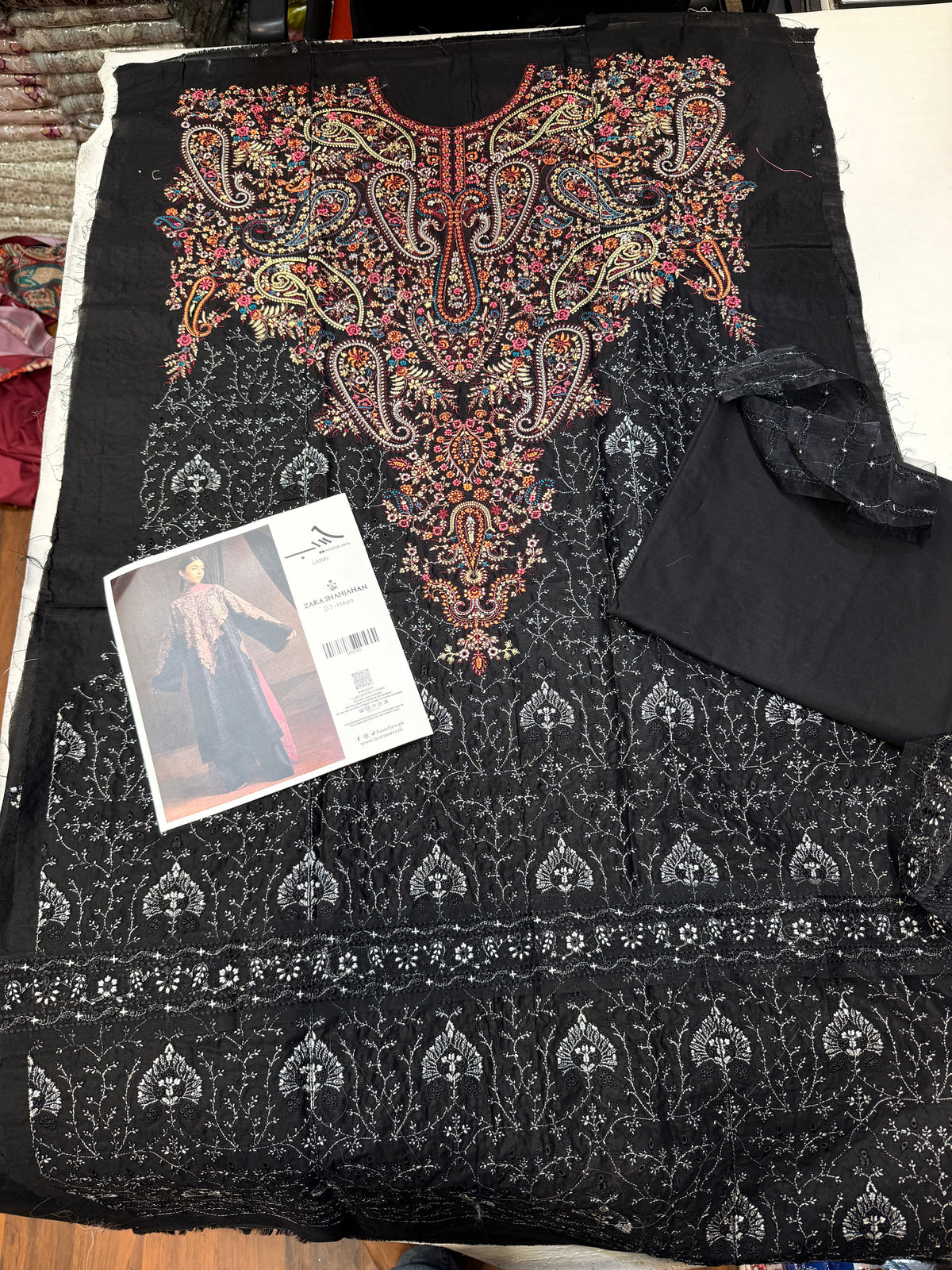 ZARA SHAHJAHAN LAWN HIKARI