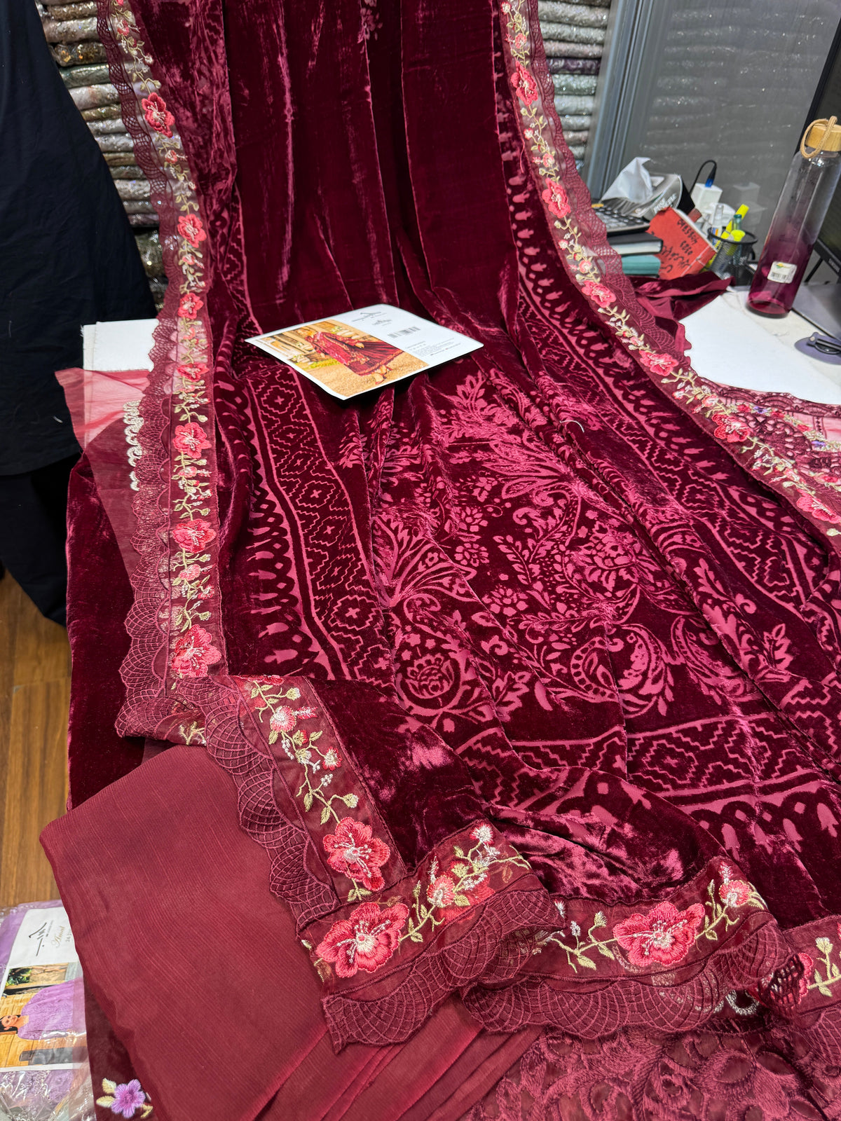 VELVET PALACHI 3PC MBP MEROON
