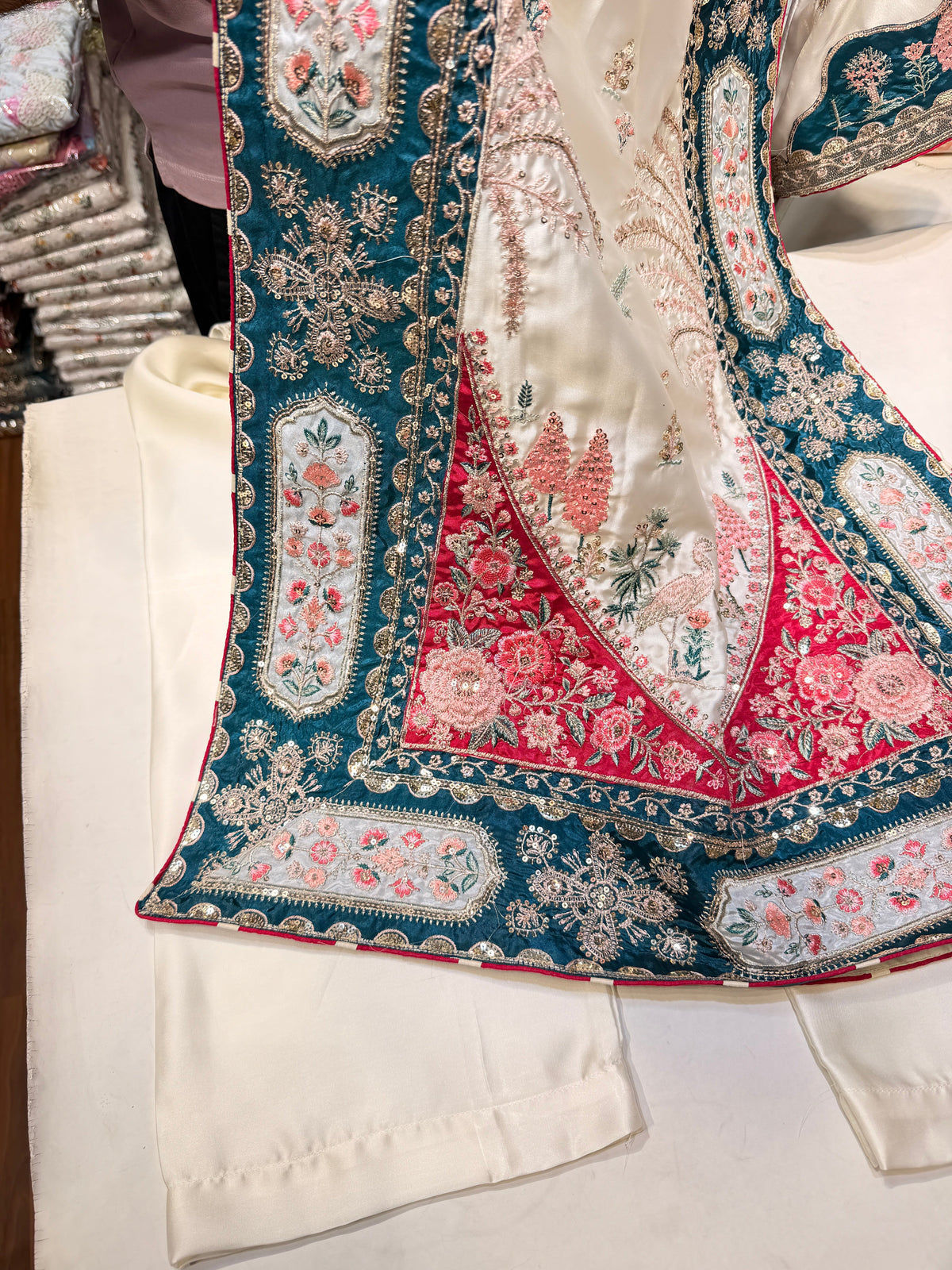 ETHNC SILK KAFTAN 2PC E-1046 STICHED
