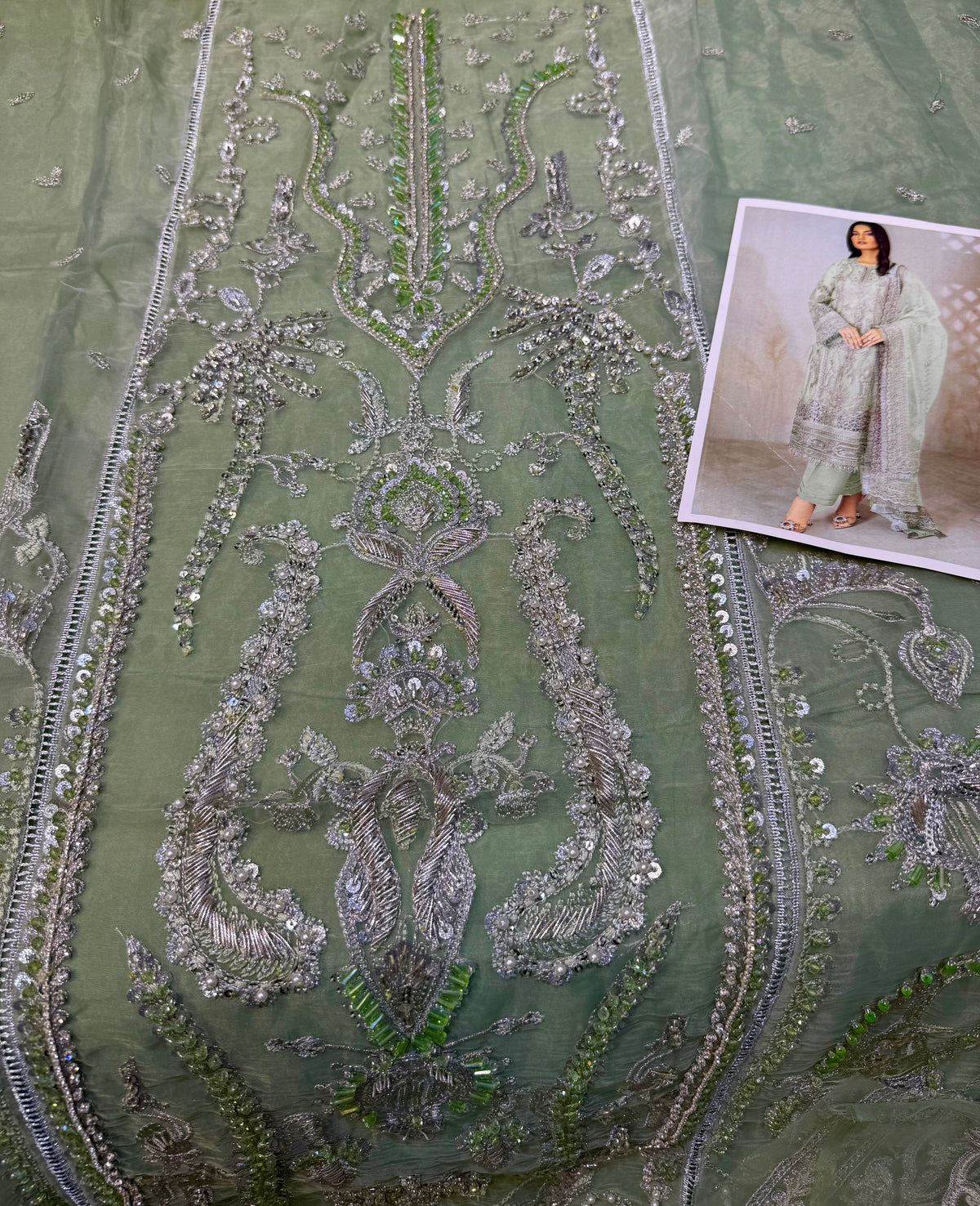 BAROQUE ORGANZA EVE