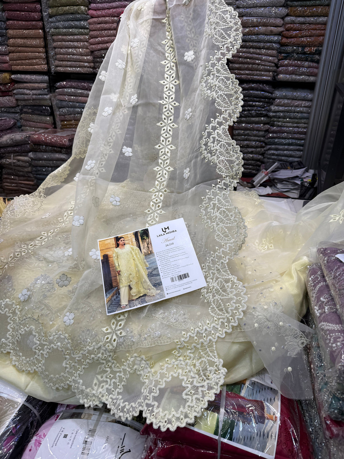 LAILA MISHRA ORGANZA AMAL
