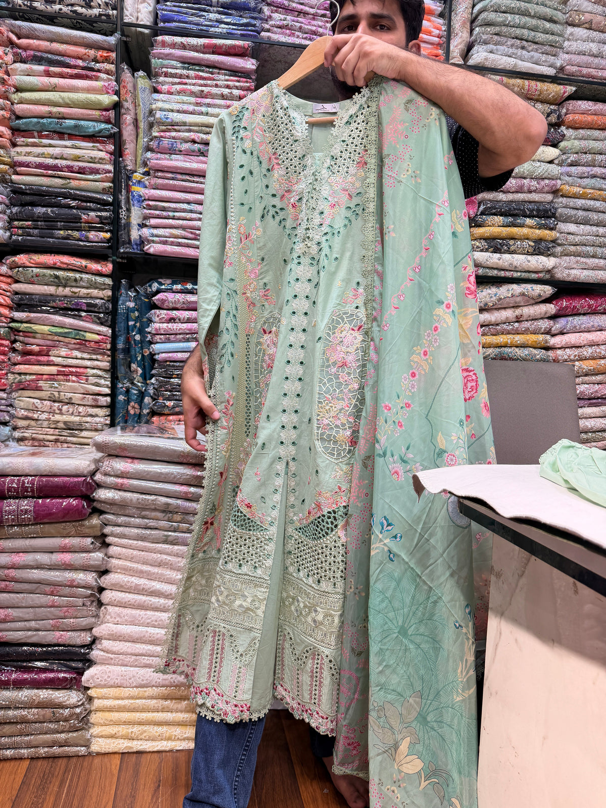 BIN ILYAS LAWN  ANAYA 162- RTW