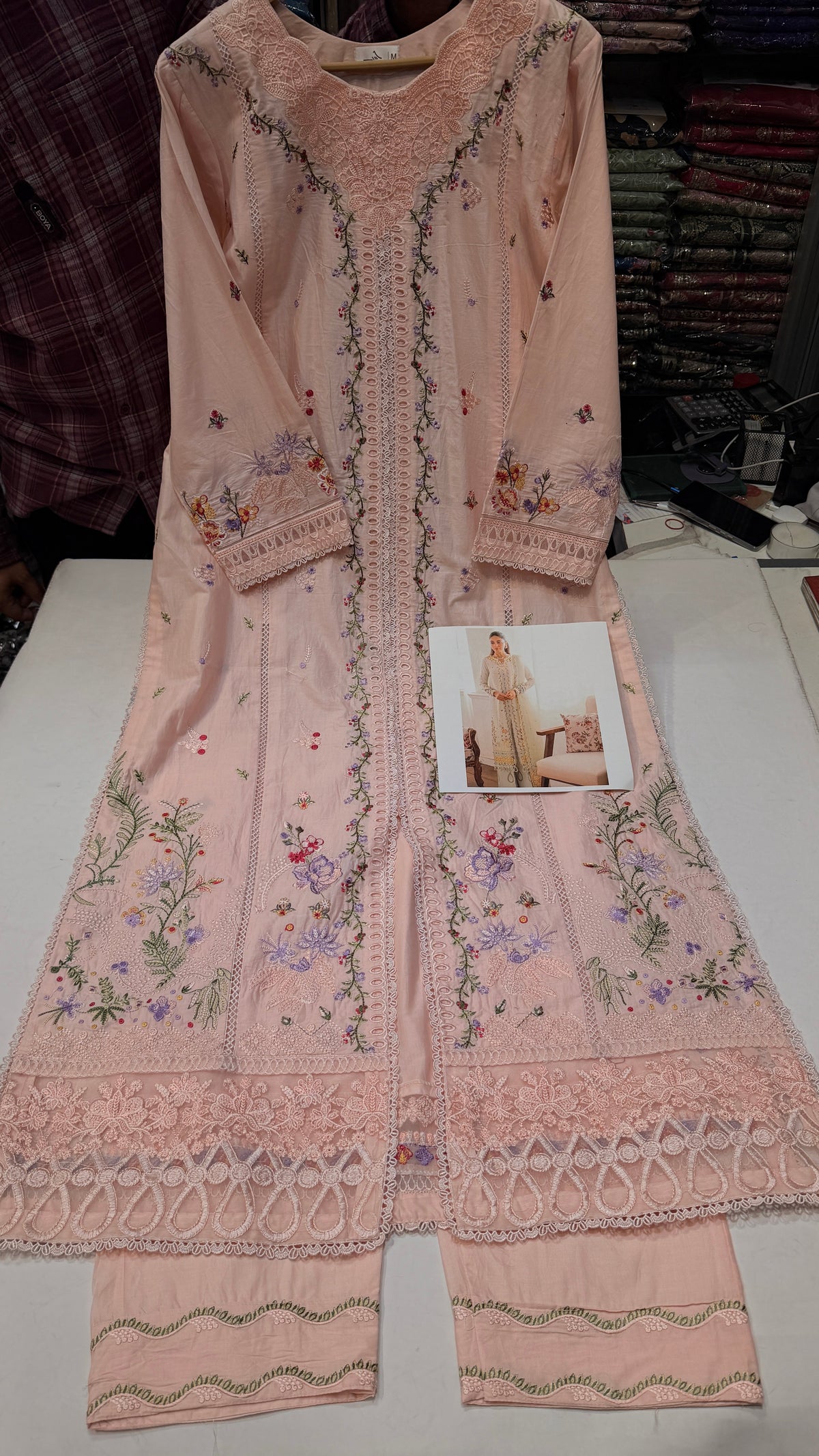 QALAMKAR LAWN RIMSHA RTW