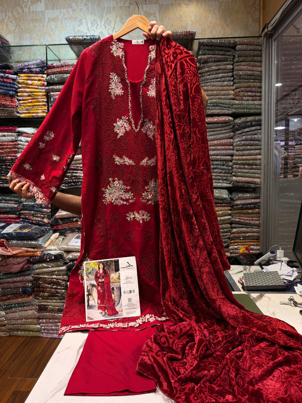 ELAF ELY-02 STICHED DHANAK WITH PALACHI SHAWL (Delivery Time 10 to 15 Days)