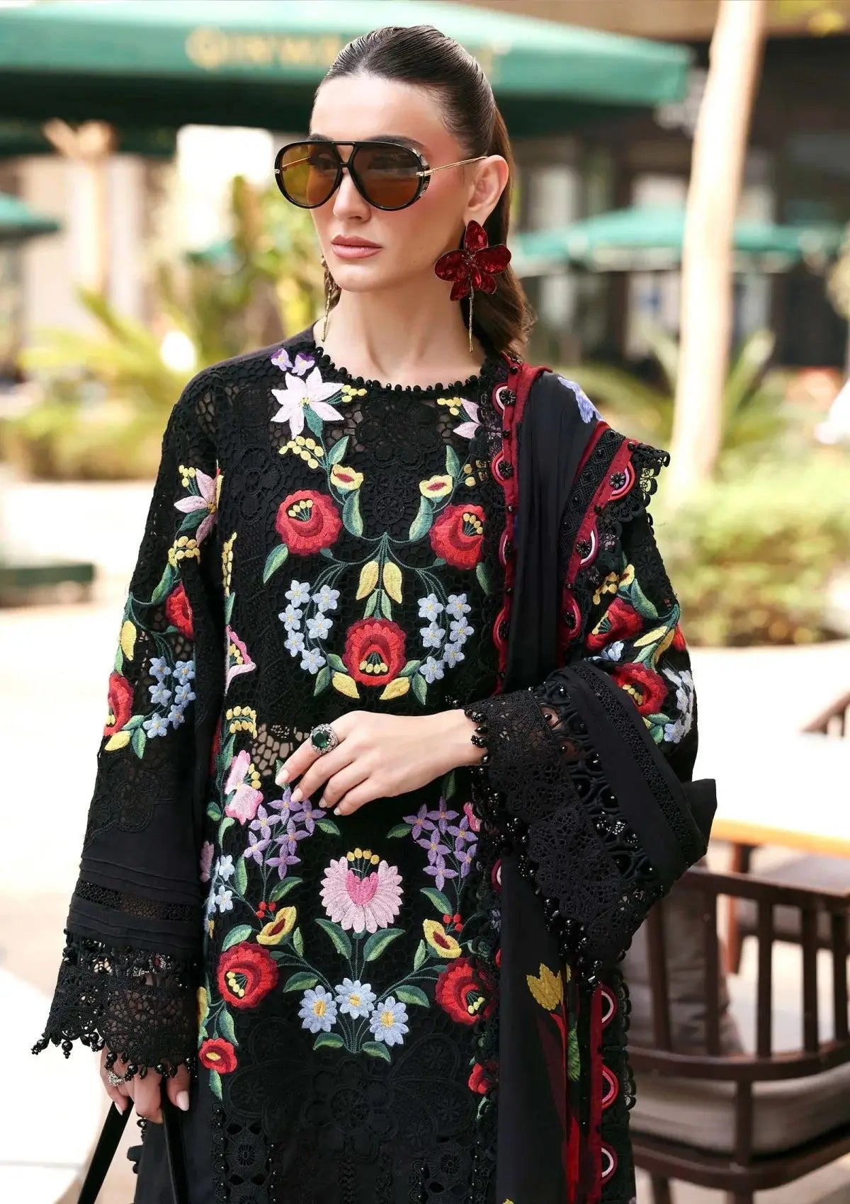 Maria b Lawn Luxury Embroidered 3 Piece Dress - J3498