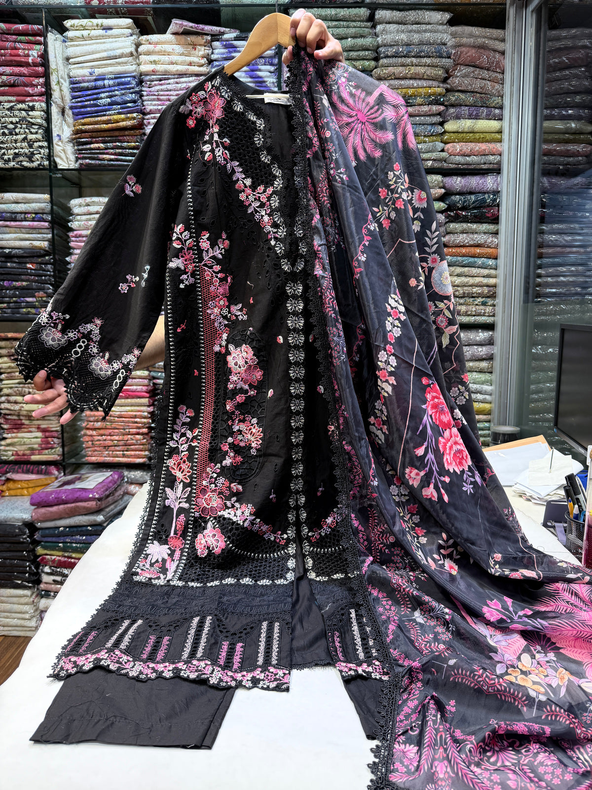 BIN ILYAS LAWN  ANAYA 162- RTW
