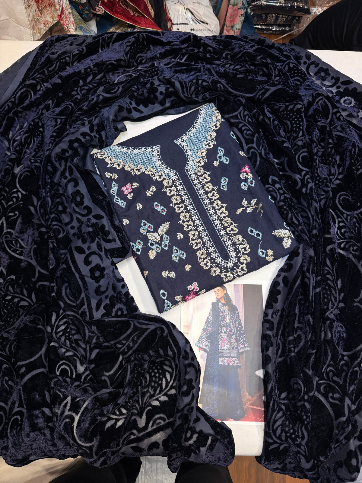REPUBLIC NYRA D-05 DHANAK PALACHI SHAWL