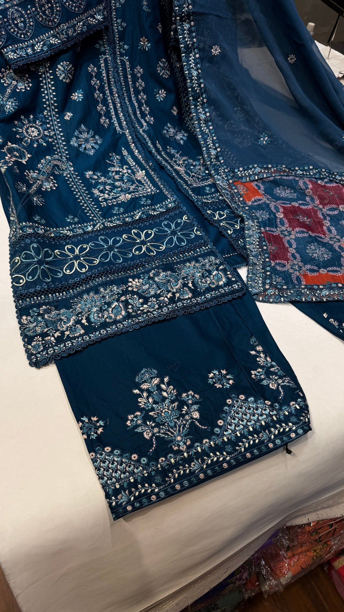 HUSSAIN REHAR LAWN NARGIS RTW