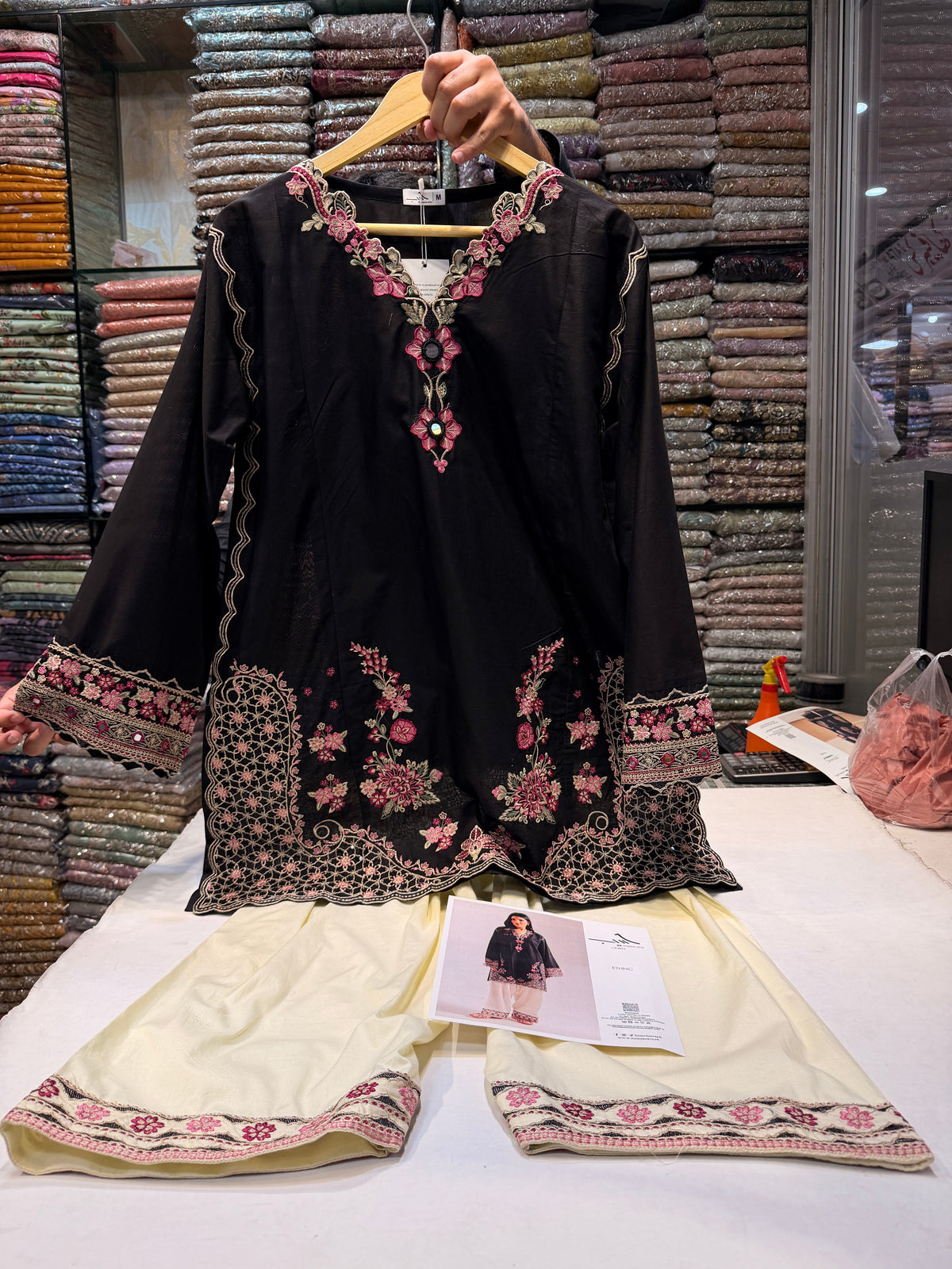 ETHNC KURTA SET 2PC JET BLACK