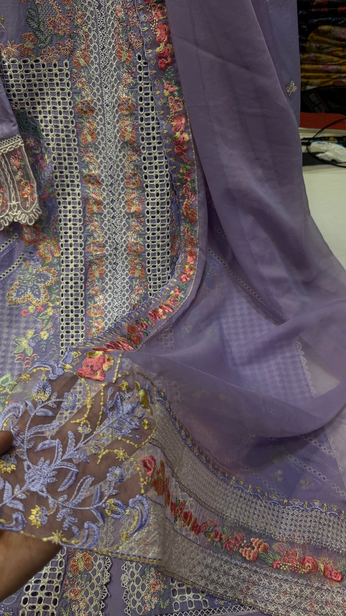 BIN ILYAS BI42 LAWN RTW