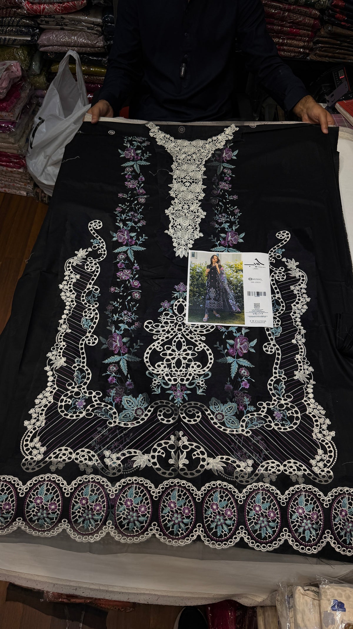 MUSHQ LAWN 2502 BLACK