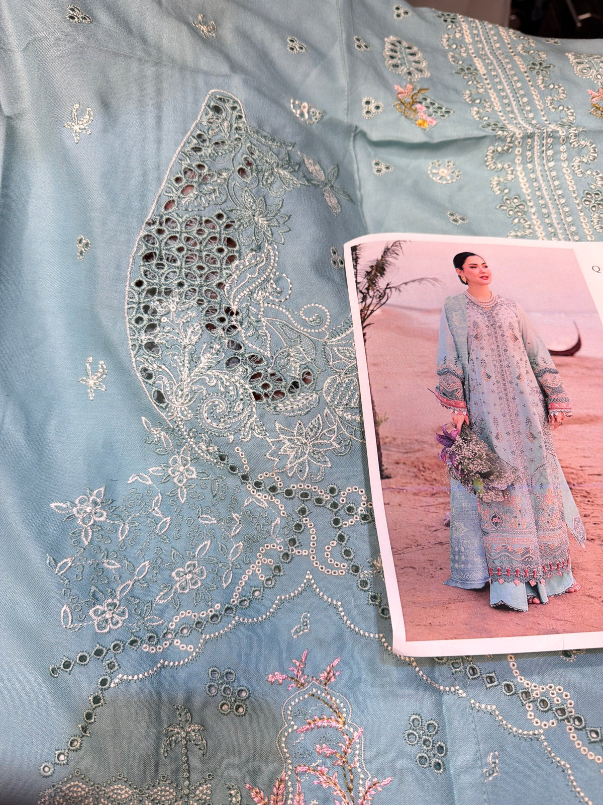 QALAMKAR AYRA DHANAK PALACHI SHAWL