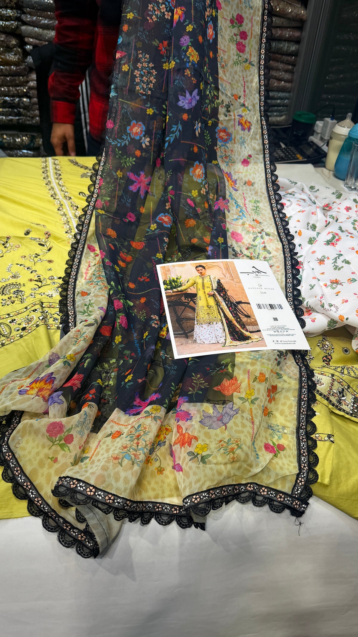 HUSSAIN REHAR LAWN SUK