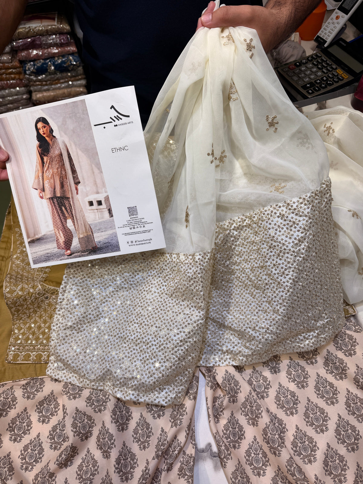 ETHNC KURTA SET VISCOSE E-1086 3PC (Delivery Time 10 to 15 days)