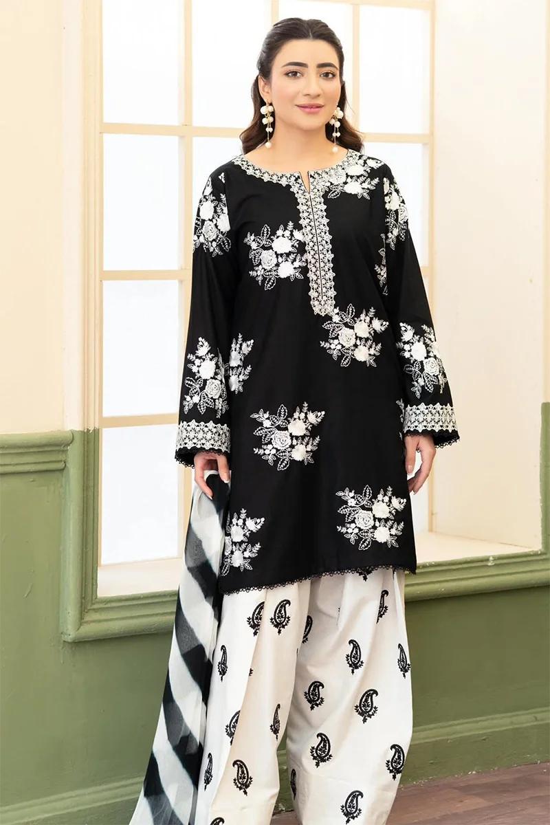 ZARA SHAHJAHAN-BLACK & WHITE