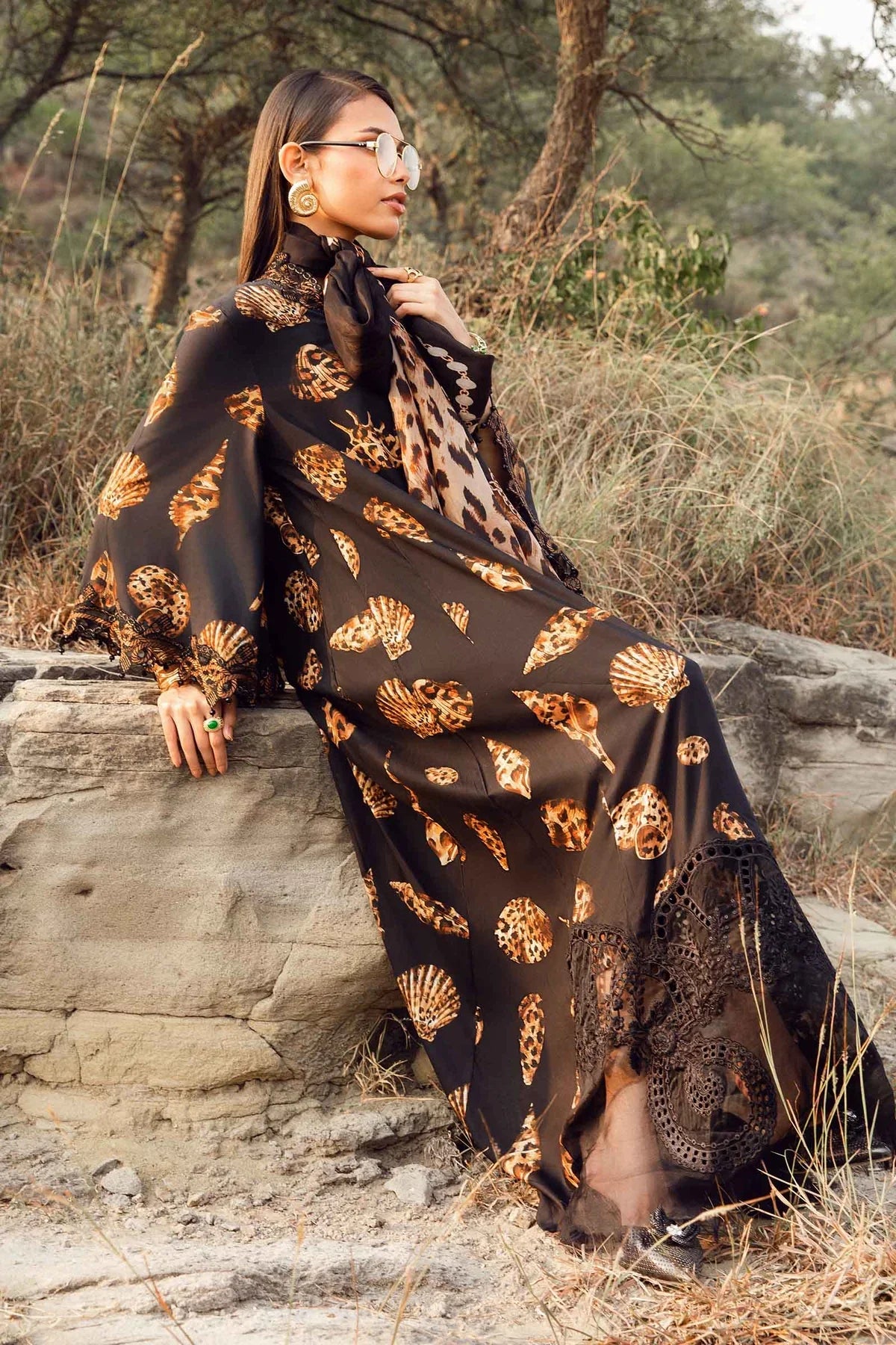 KHADDAR PRINT 3 PC UNSTICHED KH BLACK 2