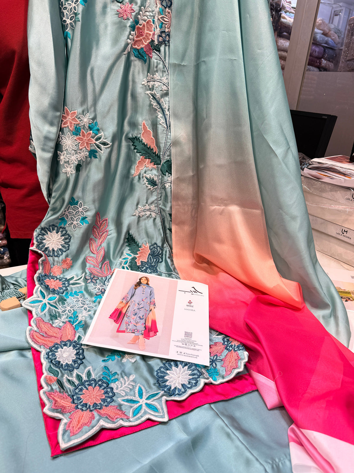 VINTAGE MAHIRA SILK KAFTAN 3PC STICHED (Delivery Time 10 to 15 Days)